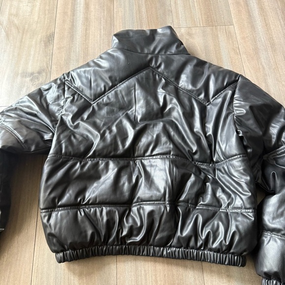 Zara oversized quilted faux leather cropped bomber jacket black size xs - Picture 4 of 7